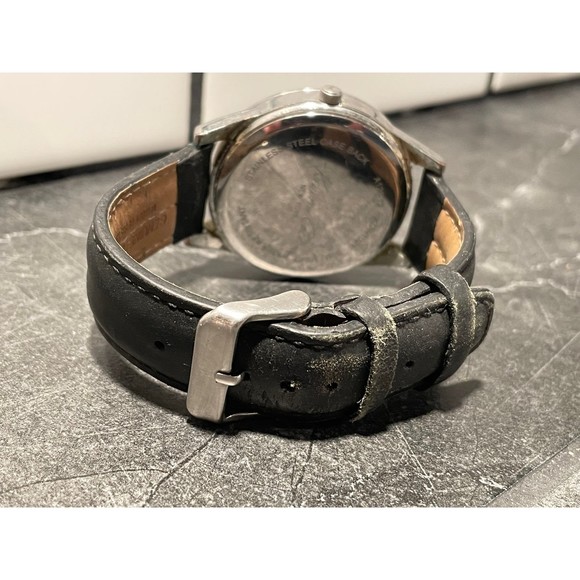 Mens Black Leather Kenneth Cole Watch - New Battery - Picture 2 of 5